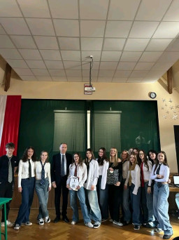 thumbnail 1741158878688