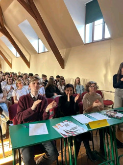 thumbnail 1741158945018