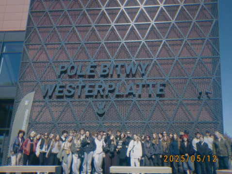 att.FFJEFrgTPlUl2 2qmspAqlmaDmmMWqNLzBAGidOqiaI