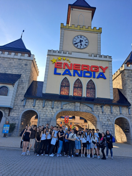 thumbnail 1000046628