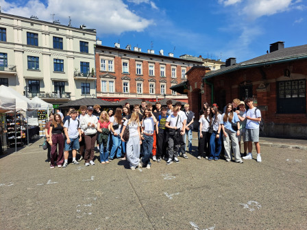 thumbnail 1000046741