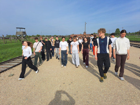 thumbnail 1000046761