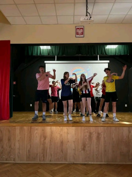 thumbnail 1741158874840