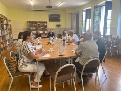 thumbnail 19ff7105 590d 4806 a799 732b250d1a86